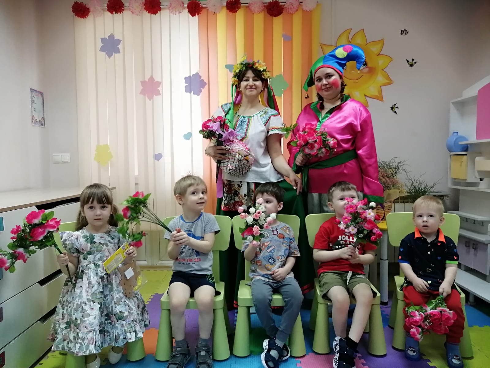 Детский сад в Новосибирске: Праздник Весны в ясельной группе